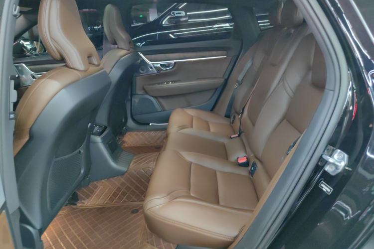 Used Volvo S90 New Energy 2021 T8 e-Drive Hybrid Luxury Edition