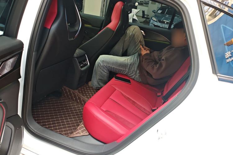 Used Hongqi H6 2024 2.0T ZhiShang Version