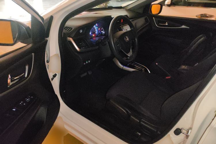 Used Honda Crider 2016 1.8L CVT Luxury Edition Driver Seat