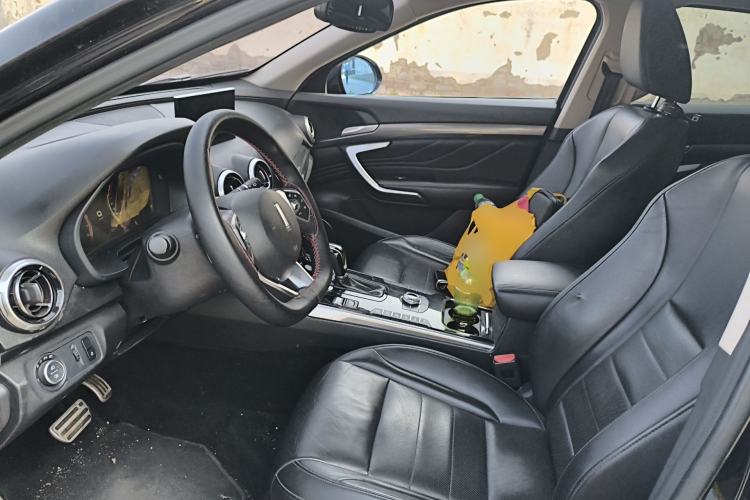 Used Wey VV7 2017 2.0T Flagship Model
