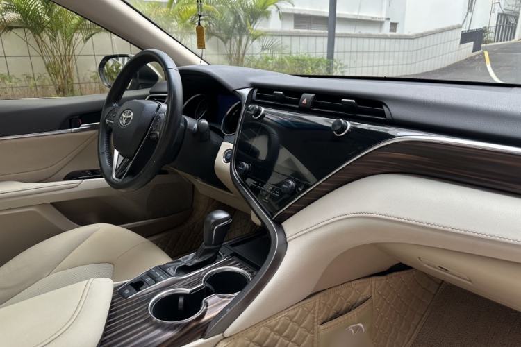 Used Toyota Camry 2019 2.5G Luxury Edition China VI Standard