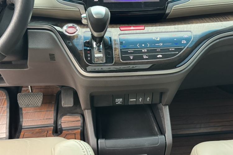 Used Honda Odyssey 2015 2.4L Prestige Edition