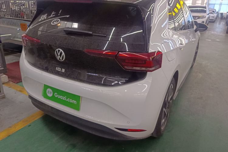 Used Volkswagen ID.3 2025 Smart Version Pure & Intelligent Enjoyment Edition Rear Right 45 Deg