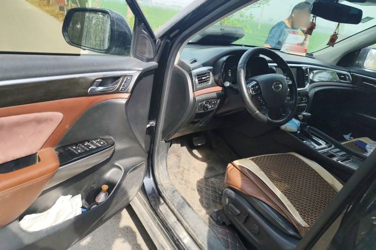 Used GAC Trumpchi GS8 2017 320T Two-Wheel Drive Luxury Smart Connectivity Version (7 Seats)
