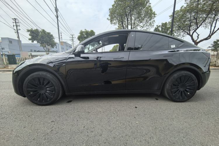 Used Tesla Model Y 2022 Rear-Wheel-Drive Version
