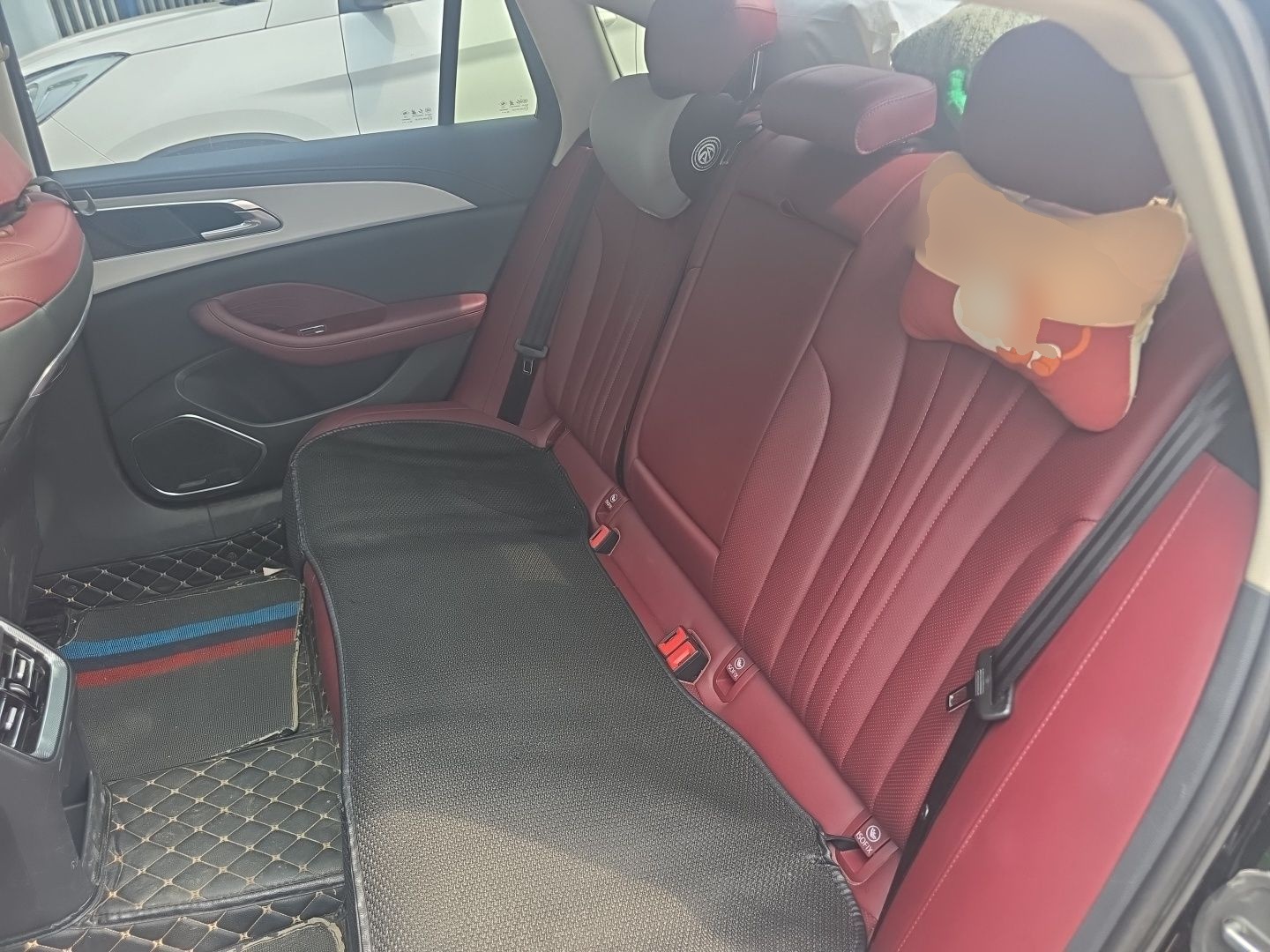 Hongqi H5 2024 1.5T DCT Smart Connect Flagship Edition - Chinese Trim Yun — снимка 17