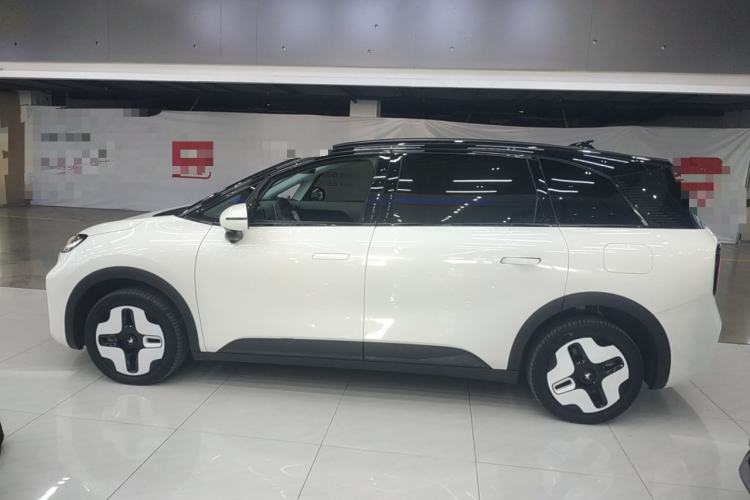 Used ARCFOX Kaola 2023 Family Edition Pro
