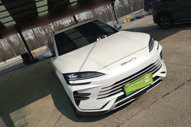 Used BYD Song PLUS New Energy 2024 HONOR Edition DM-i 110km Flagship PLUS Front Right 45 Deg