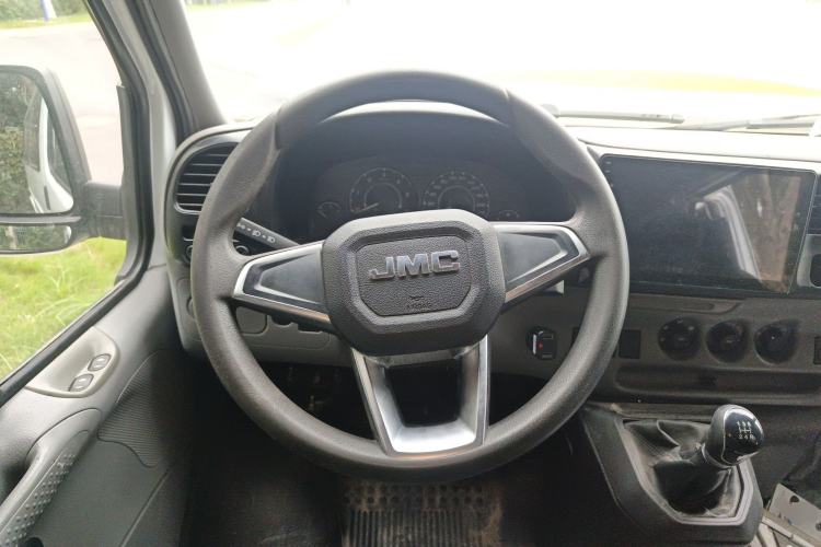 Used JMC Transit 2017 2.8T Commercial Version Long Wheelbase Mid-Roof 6/7/8-Seater JX493