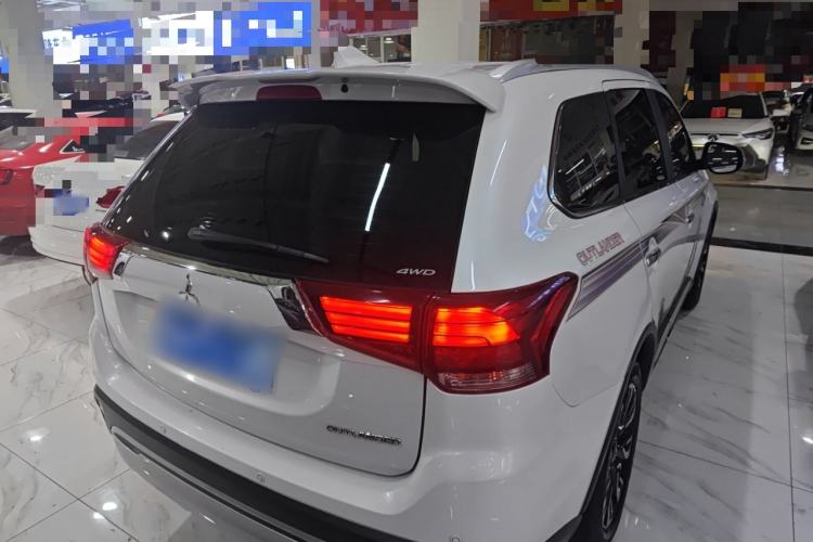 Used Mitsubishi Outlander 2020 2.4L 4x4 Zhi Xiang Edition 5 Seats