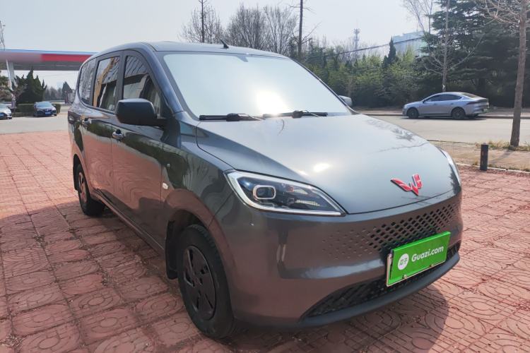 Used Wuling Hongguang New Energy 2025 Extended-Range Hybrid 50KM Comfort Version Front Right 45 Deg