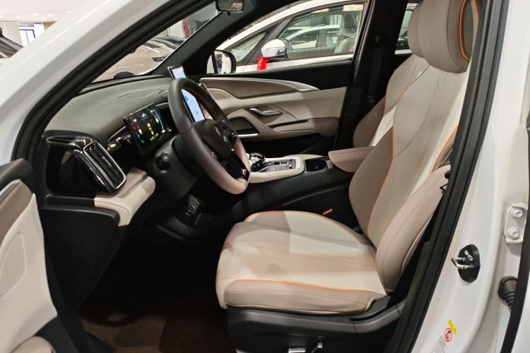 Used BYD Song Pro New Energy 2023 Champion Edition DM-i 71KM Leading Model Left Front Seat