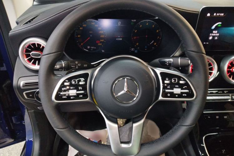 Used Mercedes-Benz GLC 2021 GLC 260 L 4MATIC Dynamic Edition