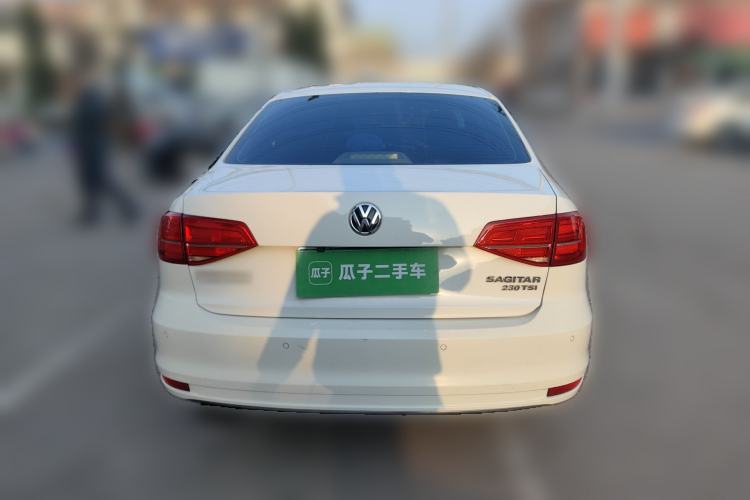 Used Volkswagen Sagitar 2015 230TSI Automatic Comfort Version