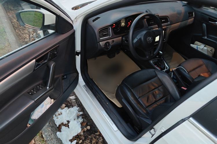 Used Volkswagen Lavida 2013 Restyled Classic 1.6L Automatic Comfort Edition Driver Seat