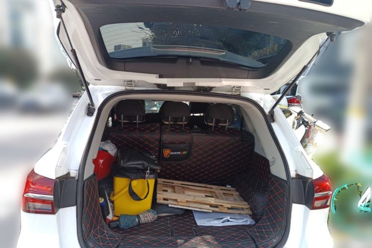 Used Roewe RX5 2018 20T Two-Wheel Drive Manual Flagship Edition
