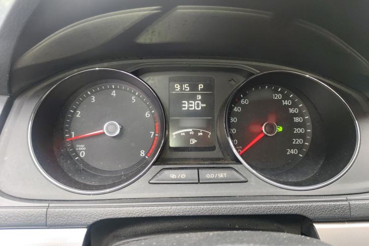 Used Volkswagen Lavida 2017 1.6L Automatic Comfort Edition Instrument Cluster