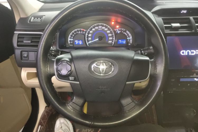 Used Toyota Camry 2015 2.0E Elite Edition Steering Wheel