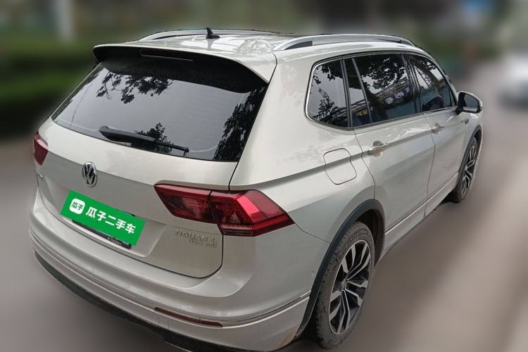 Used Volkswagen Tiguan L 2019 330TSI Automatic Two-Wheel Drive R-Line Flagship Model China VI Standard
