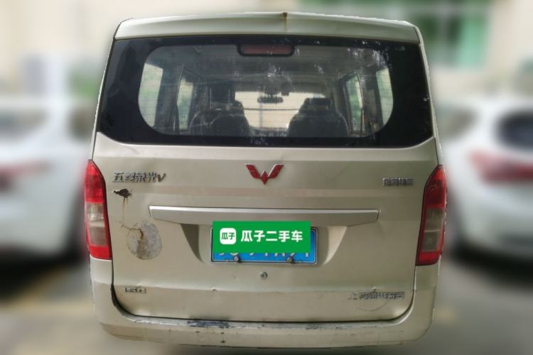 Used Wuling Rongguang V 2016 1.5L Standard Version
