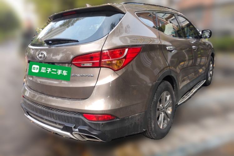 Used Hyundai Santa Fe 2015 2.0T Automatic Two-Wheel Drive Smart Version 5 Seats