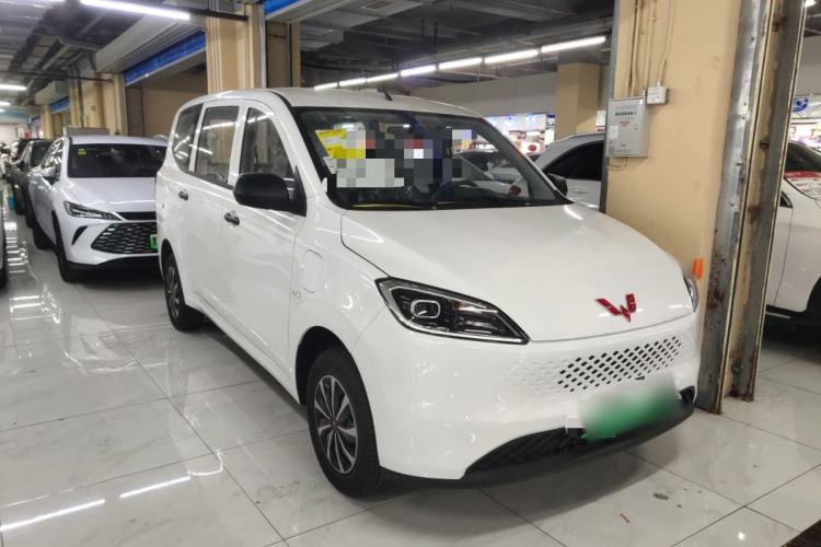 Used Wuling Hongguang New Energy 2025 Extended-Range Hybrid 50 km Utility Version
