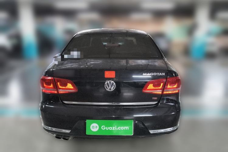 Used Volkswagen Magotan 2015 2.0 TSI Prestige Model
