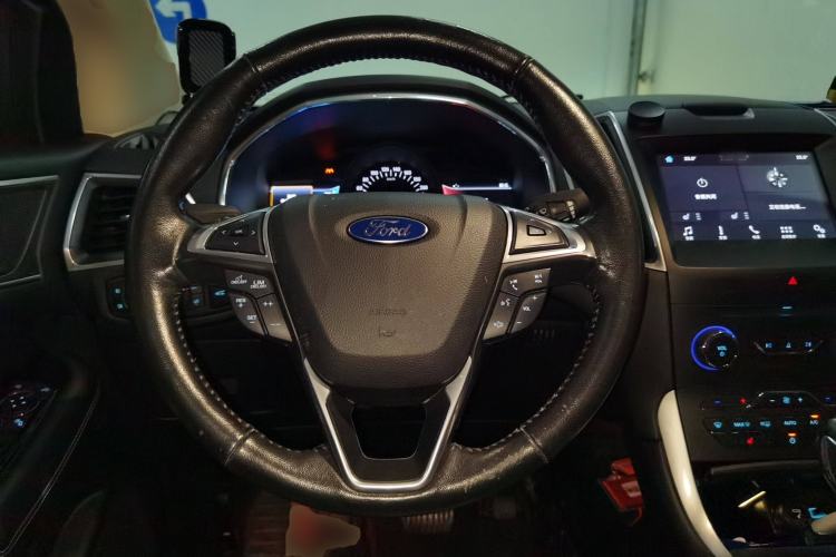 Used Ford Edge 2016 EcoBoost 245 Two-Wheel-Drive Titanium 7-Seater
