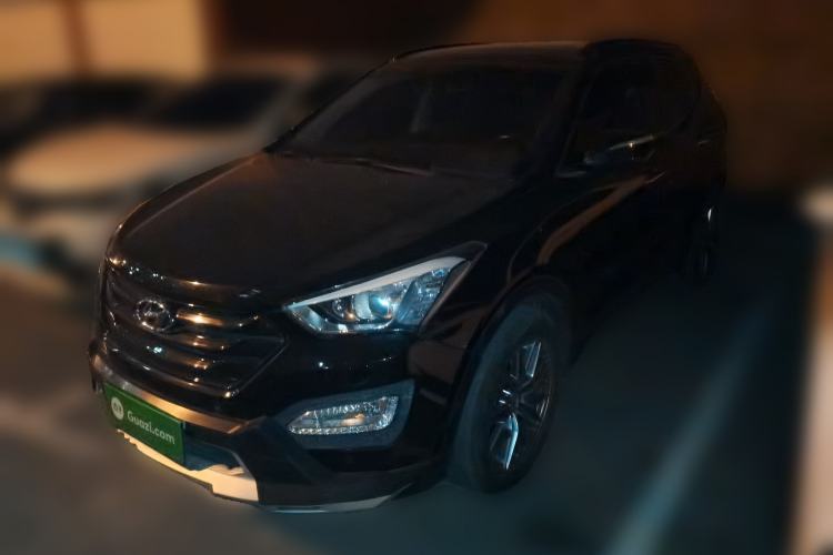 Used Hyundai Santa Fe 2013 2.0T Automatic All-Wheel Drive Top Trim