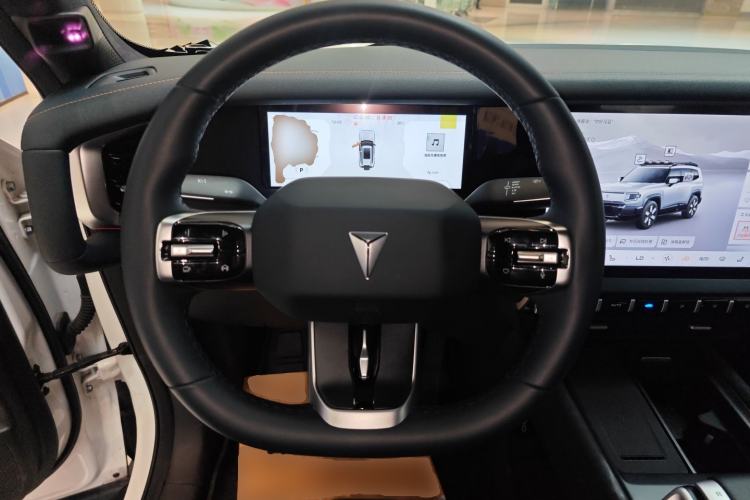 Used Deepal G318 2024 Four-Wheel-Drive Air Suspension Model Steering Wheel