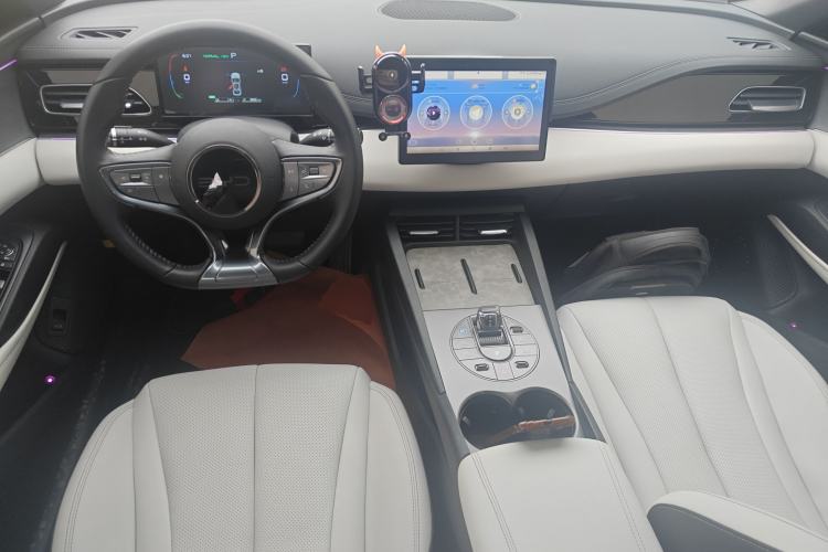 Used BYD Seal 06 New Energy 2024 DM-i 80KM Luxury Model Center Console