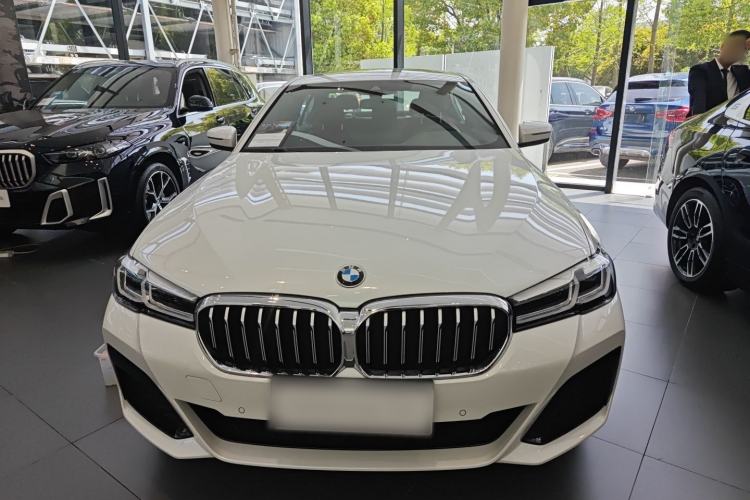 Used BMW 5 Series 2022 Second Facelift 525Li M Sport Package