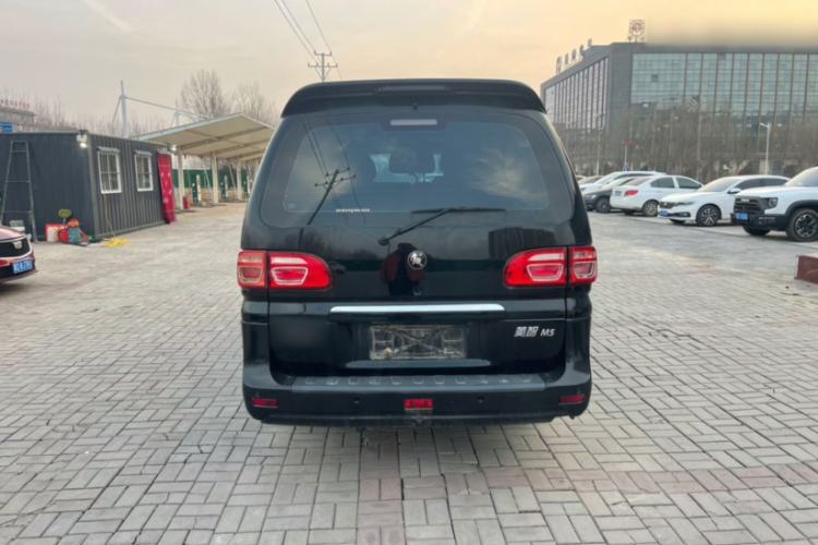 Used FORTHING Lingzhi 2022 Striving Version M5L 1.6L Luxury 7-Seater