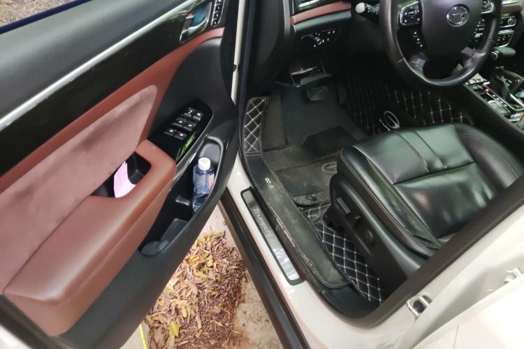 Used GAC Trumpchi GS8 2017 320T Two-Wheel Drive Luxury Smart Connectivity Version (7 Seats)
