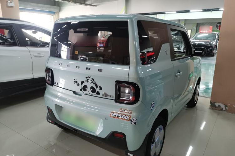 Used Geely Galaxy Panda 2023 Panda Mini 200km Endurance Bear
