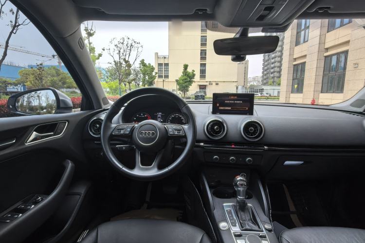 Used Audi A3 2020 Limousine 35 TFSI Fashion Edition China VI Emission Standard