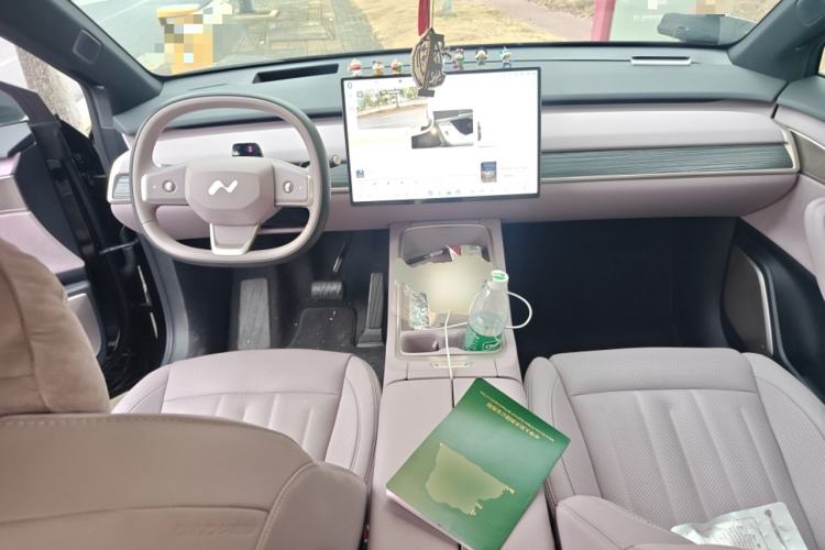 Used ONVO L60 2024 60 kWh Rear-Drive Version