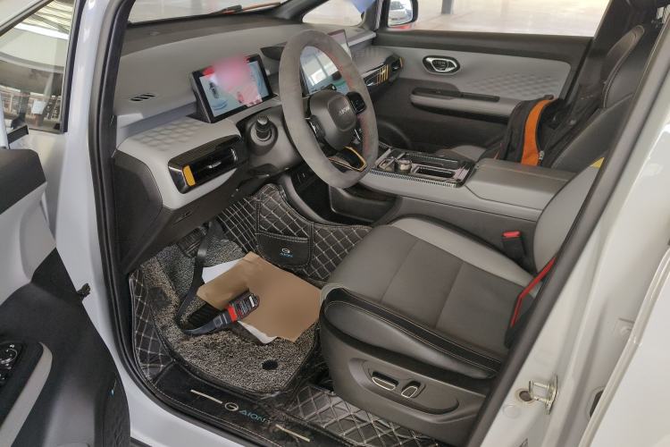 Used AION Y 2022 70 Intelligent Driving Version Lithium Iron Phosphate