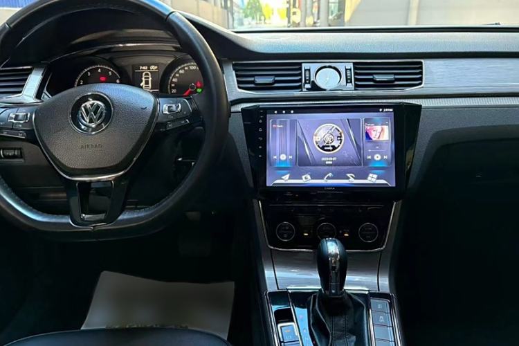 Used Volkswagen Passat 2016 330TSI DSG Luxury Edition