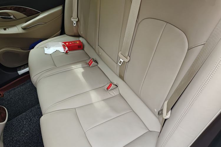 Used Buick LaCrosse 2013 2.4L SIDI Leading Comfort Version
