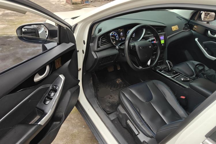 Used Venucia D60EV 2022 Standard Range Comfort Edition Driver Seat