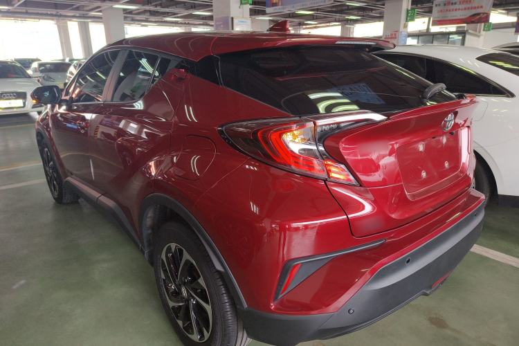 Used Toyota IZOA 2020 2.0L Yichi Version
