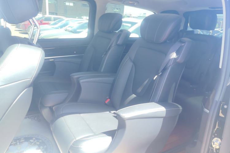 Used Mercedes-Benz V-Class 2018 V 260 Prestige Edition China VI Left Rear Seat