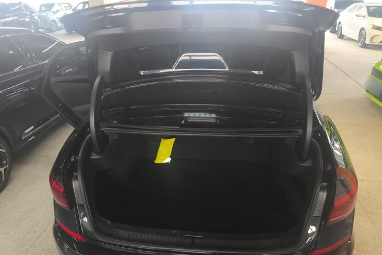 Used Volkswagen Passat 2024 380TSI Starry Dragon Edition
