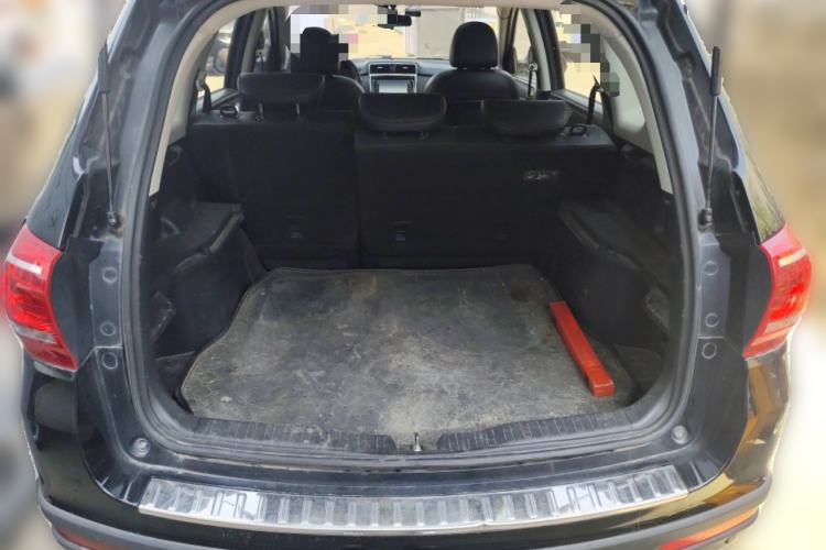 Used Haval H6 2015 Sport Edition 1.5T Manual Two-Wheel Drive Elite Model Trunk