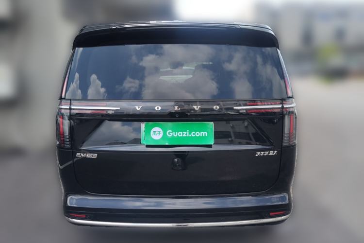 Used Volvo EM90 2025 Ultra Six-Seater