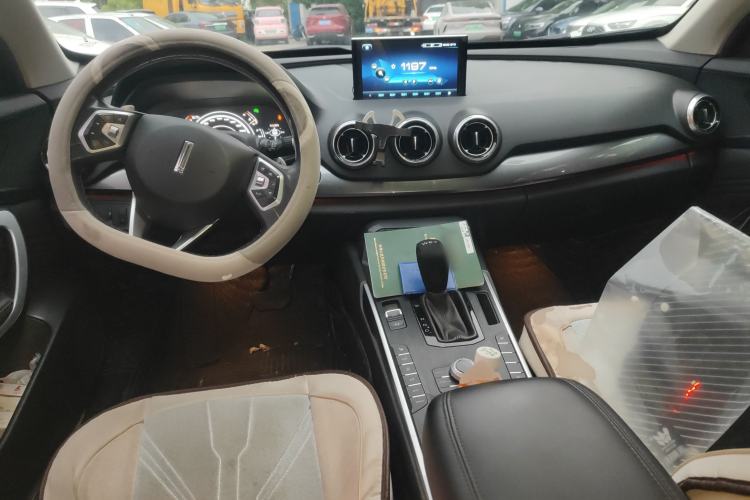 Used Wey VV7 2017 2.0T Ultra-Luxury Version
