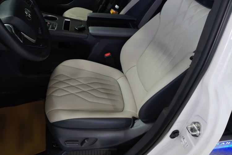 Used Toyota Granvia 2023 2.5L Hybrid Prestige PLUS Edition Left Front Seat