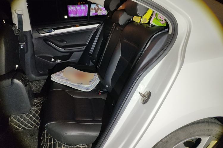 Used Volkswagen Sagitar 2018 280TSI DSG Ignite Edition Left Rear Seat