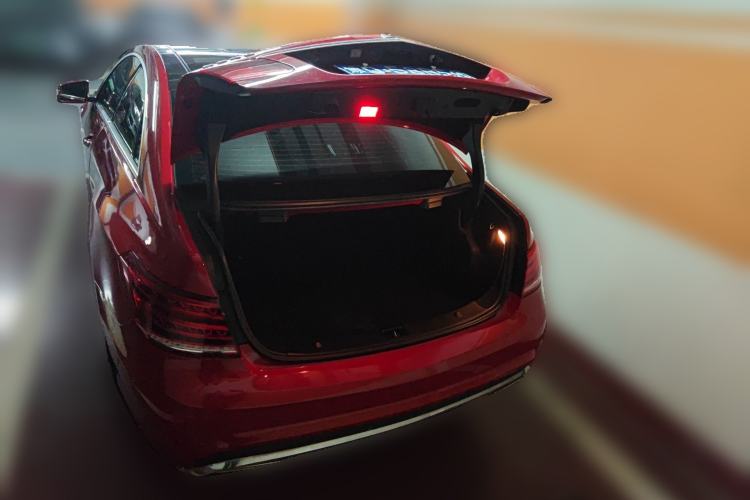 Used Mercedes-Benz E-Class 2014 E 200 Coupe Trunk